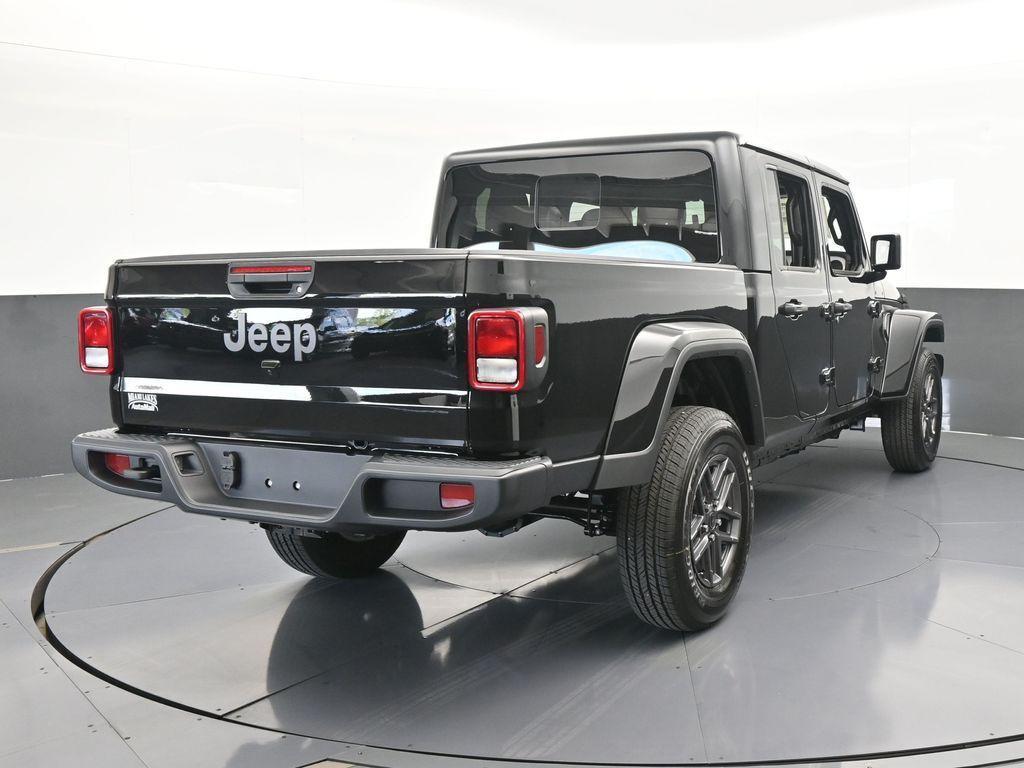 new 2025 Jeep Gladiator car