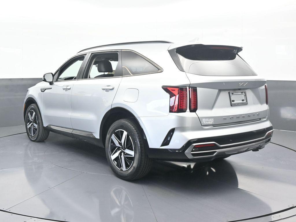 used 2022 Kia Sorento car, priced at $24,632