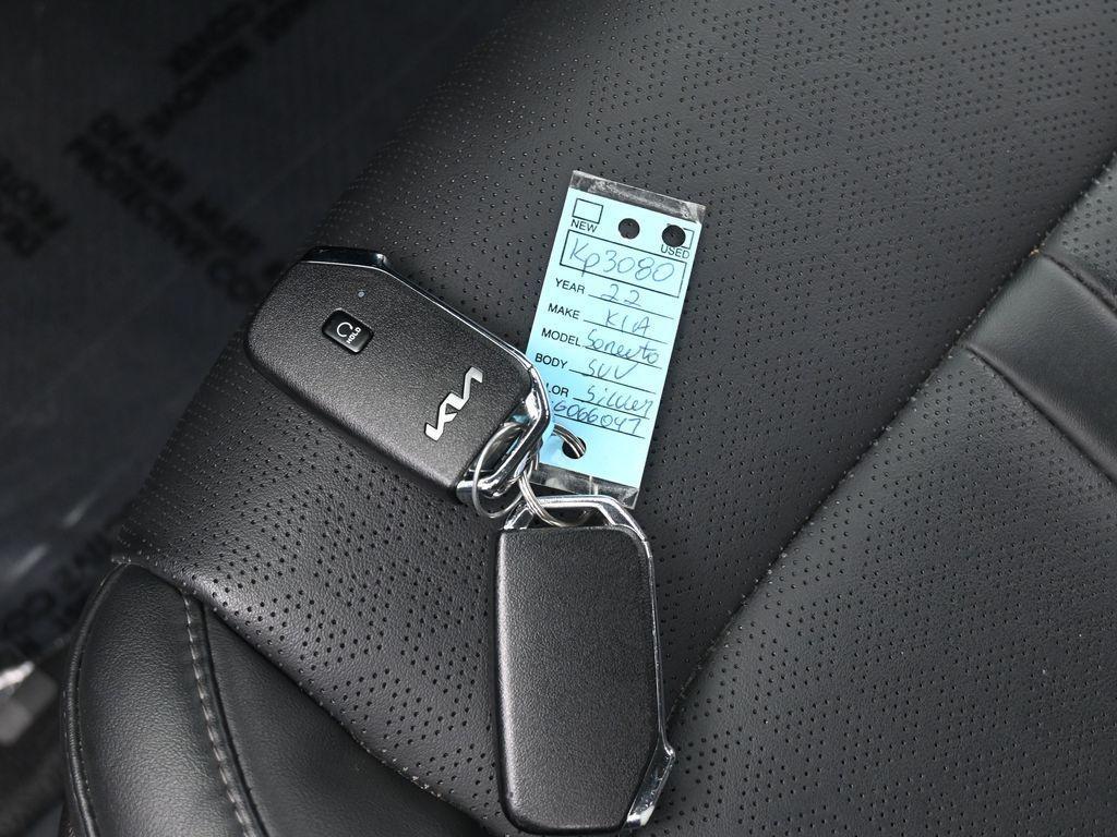 used 2022 Kia Sorento car, priced at $24,632