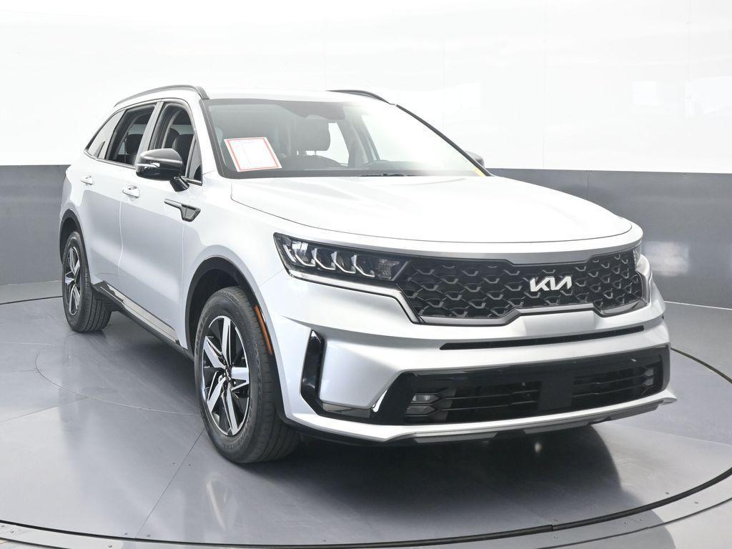 used 2022 Kia Sorento car, priced at $24,632