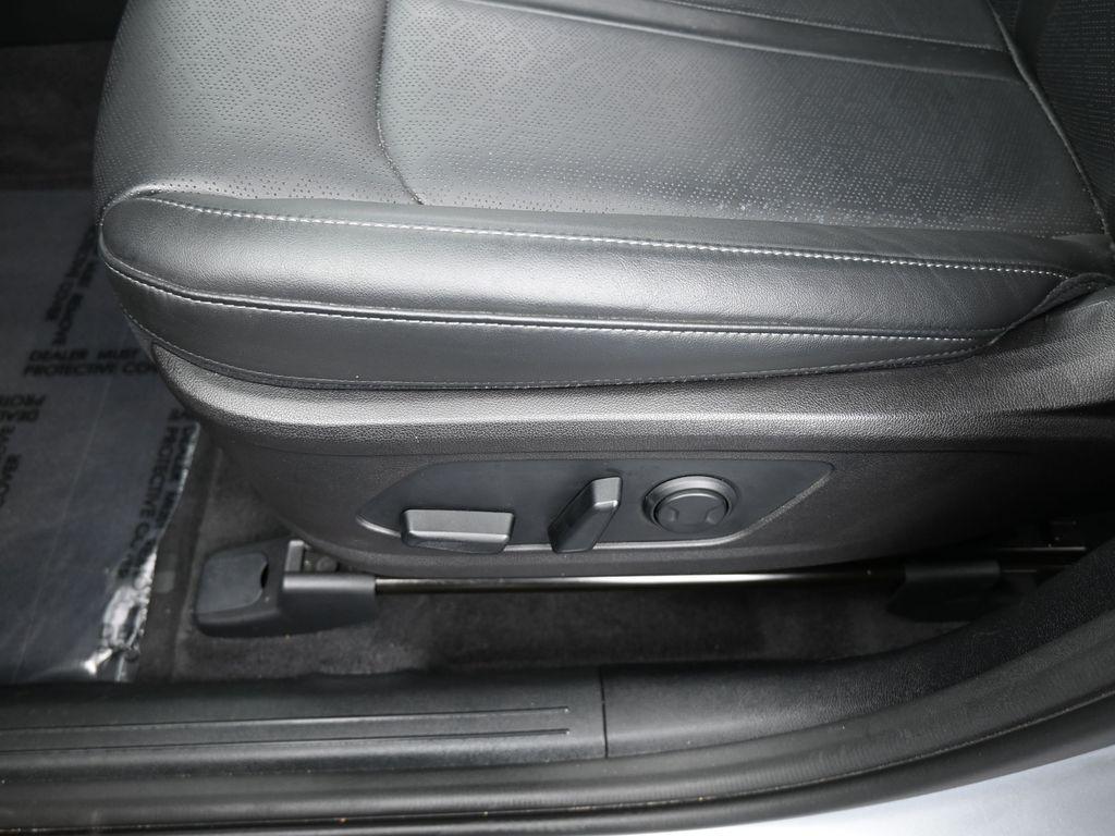 used 2022 Kia Sorento car, priced at $24,632