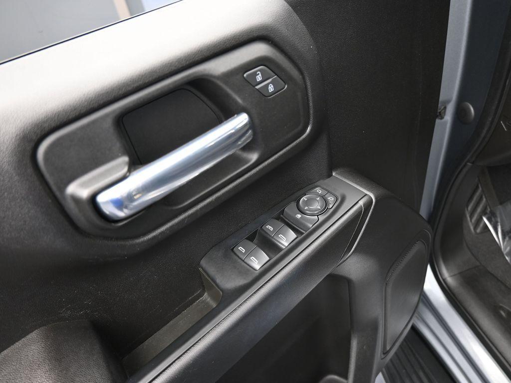 used 2022 Chevrolet Silverado 1500 Limited car, priced at $28,991