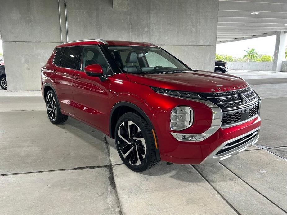 new 2024 Mitsubishi Outlander car, priced at $33,151