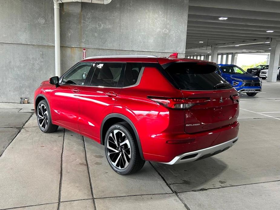 new 2024 Mitsubishi Outlander car, priced at $33,151