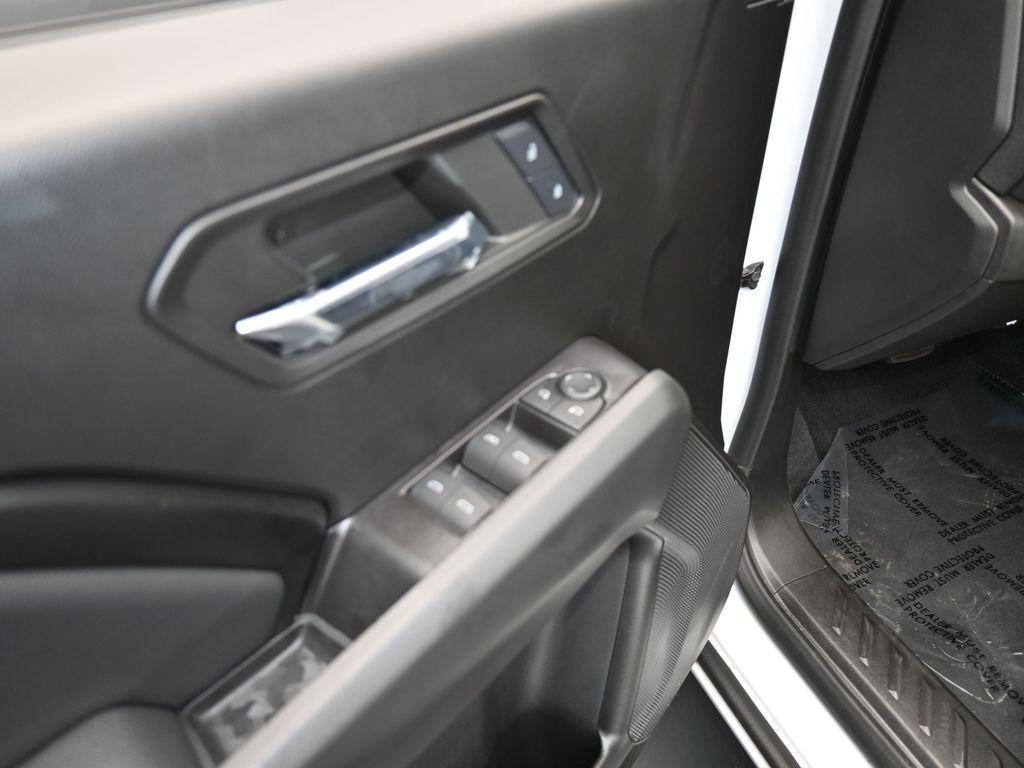 used 2024 Chevrolet Colorado car, priced at $29,997