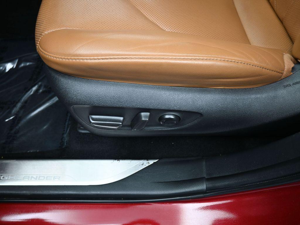used 2022 Toyota Highlander car, priced at $38,950
