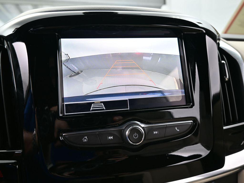 used 2023 Chevrolet Traverse car, priced at $25,800