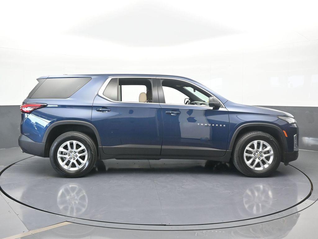 used 2023 Chevrolet Traverse car, priced at $25,800