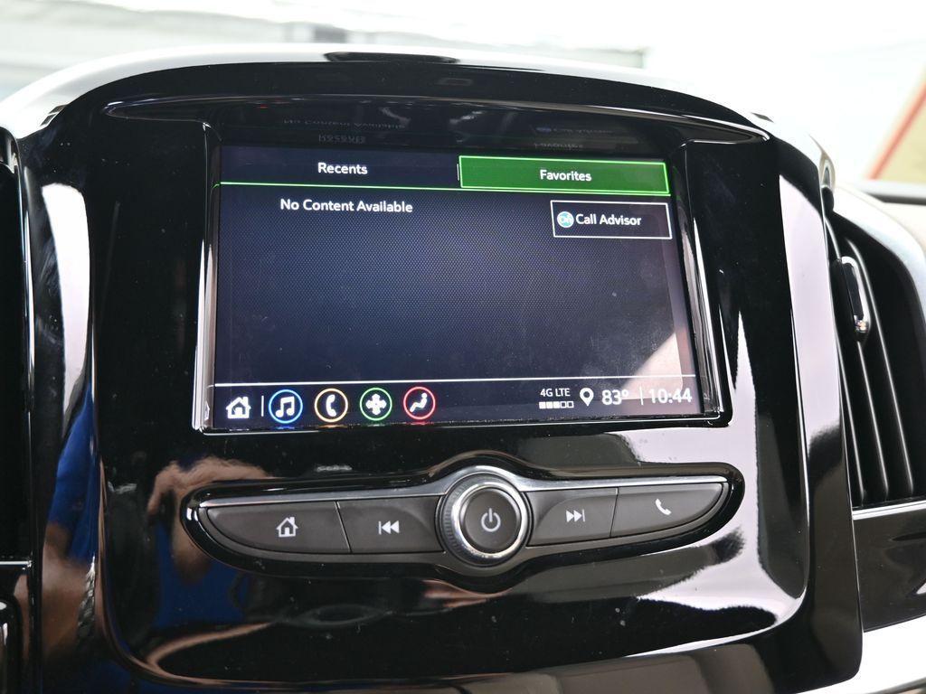 used 2023 Chevrolet Traverse car, priced at $25,800