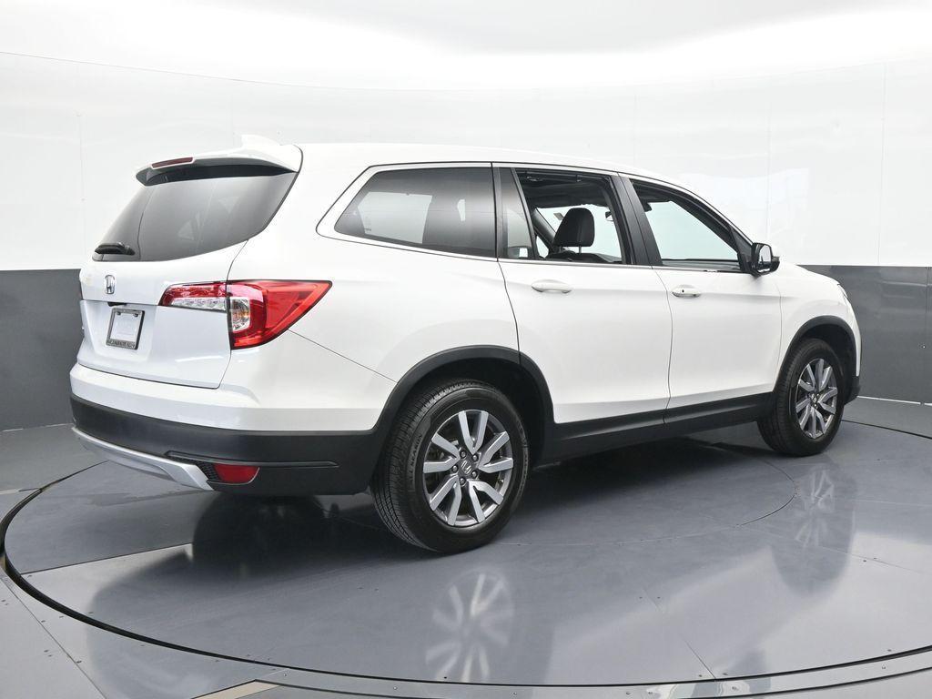 used 2022 Honda Pilot car, priced at $29,995