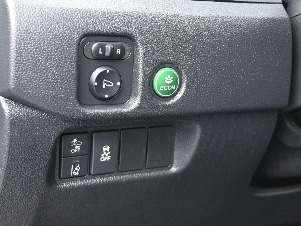 used 2022 Honda Pilot car, priced at $29,995