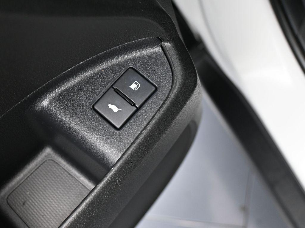 used 2022 Honda Pilot car, priced at $29,995