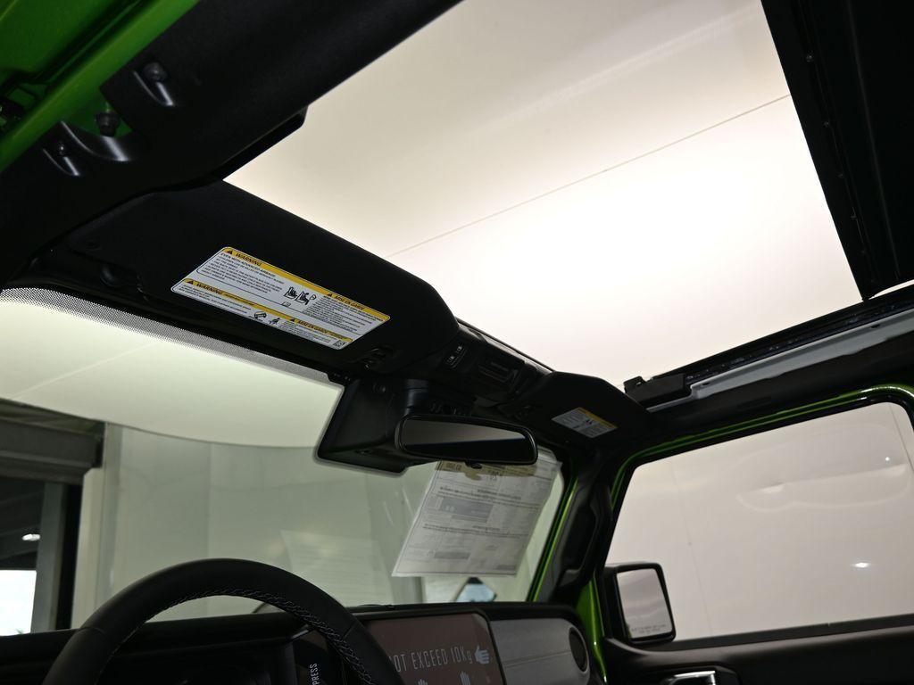 new 2025 Jeep Wrangler car