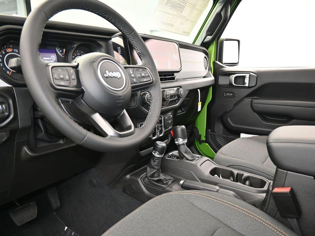 new 2025 Jeep Wrangler car