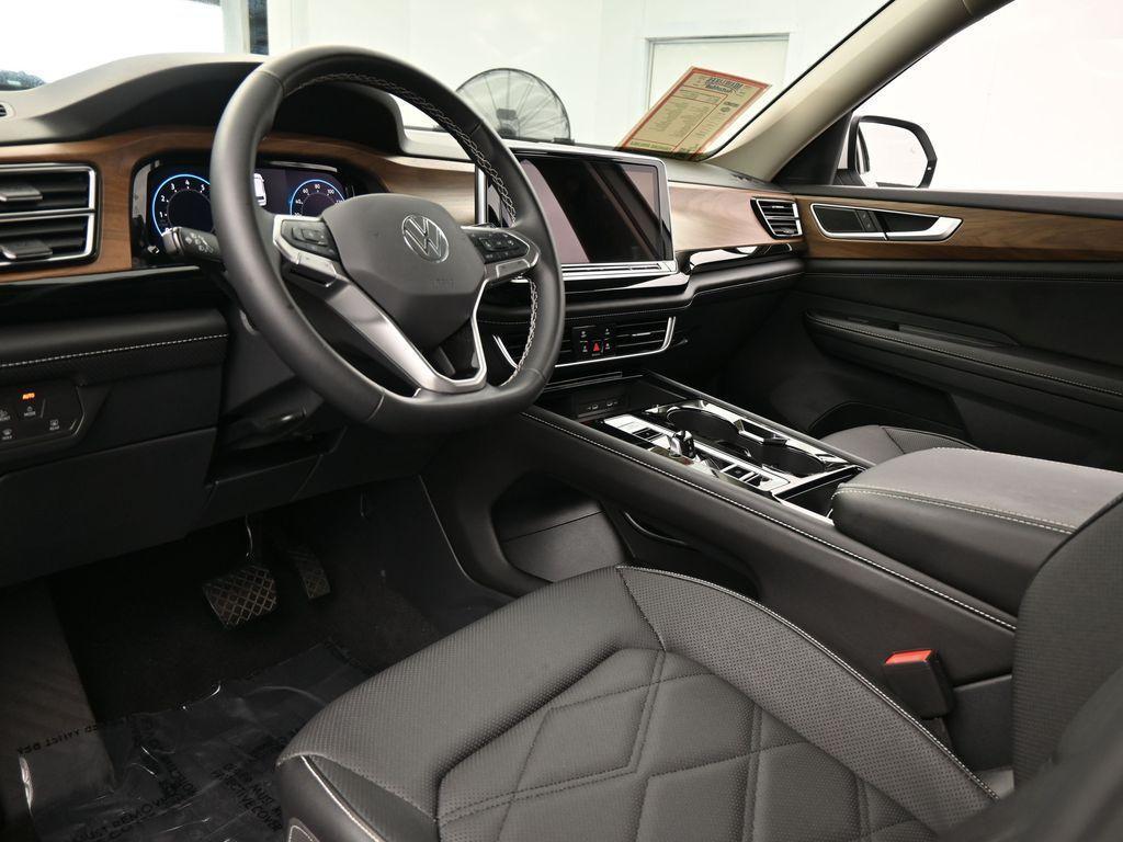 used 2024 Volkswagen Atlas car, priced at $32,750