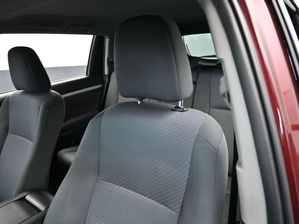 used 2019 Toyota Highlander car, priced at $18,989