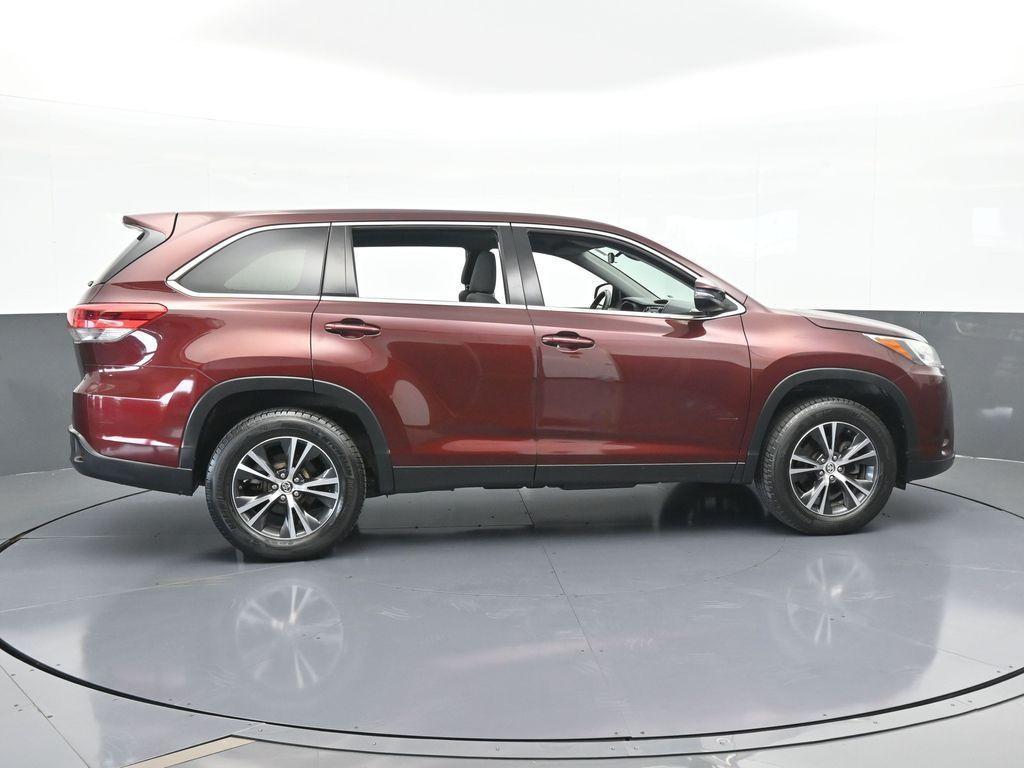 used 2019 Toyota Highlander car, priced at $18,989