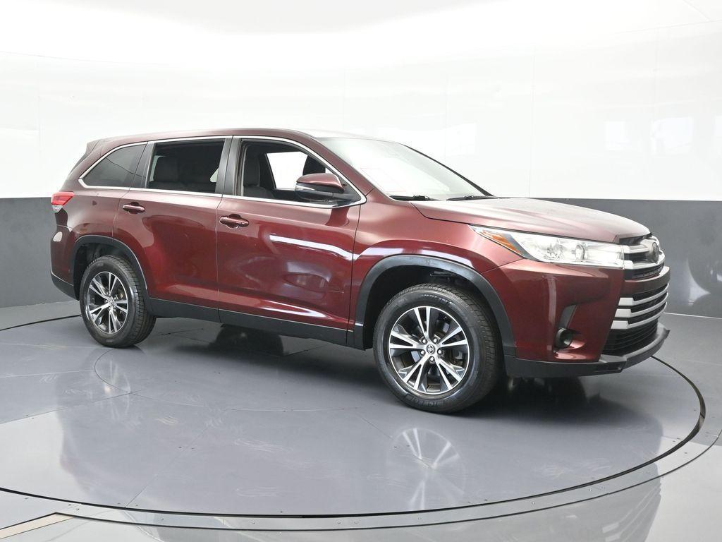 used 2019 Toyota Highlander car, priced at $18,989