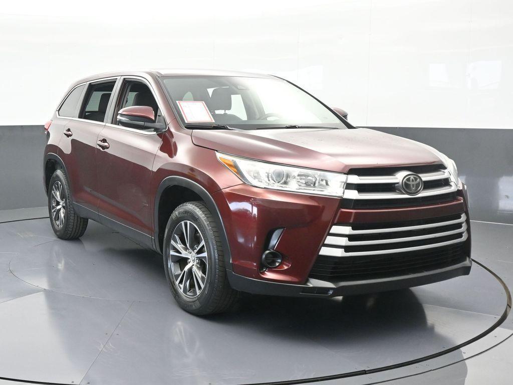 used 2019 Toyota Highlander car, priced at $18,989