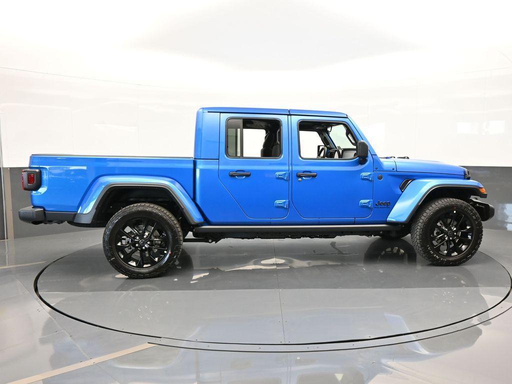 used 2024 Jeep Gladiator car, priced at $39,997