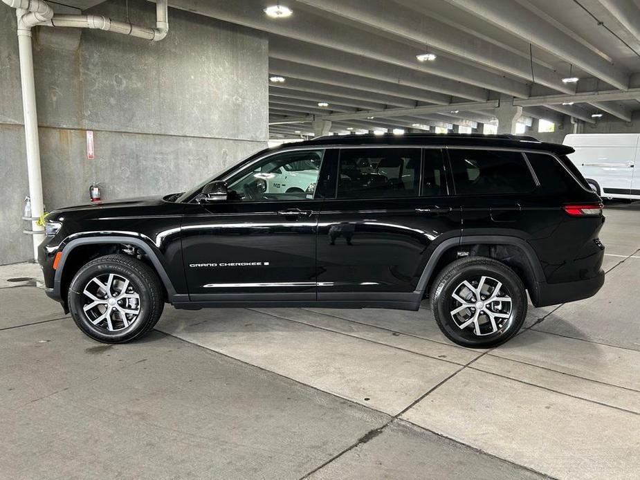 new 2024 Jeep Grand Cherokee L car, priced at $37,422