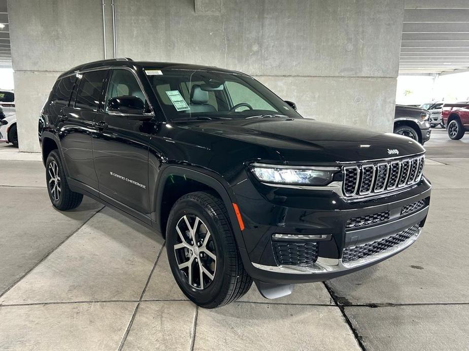 new 2024 Jeep Grand Cherokee L car, priced at $37,422