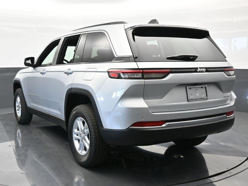 used 2024 Jeep Grand Cherokee car, priced at $39,999
