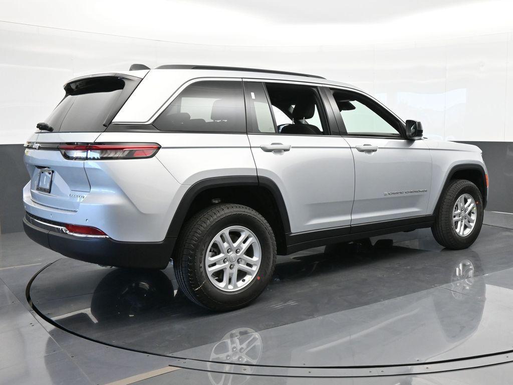 used 2024 Jeep Grand Cherokee car, priced at $39,999