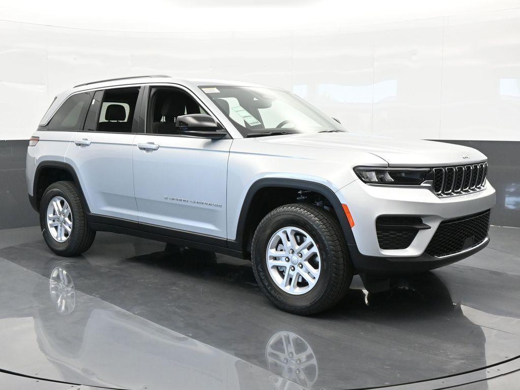 used 2024 Jeep Grand Cherokee car, priced at $39,999