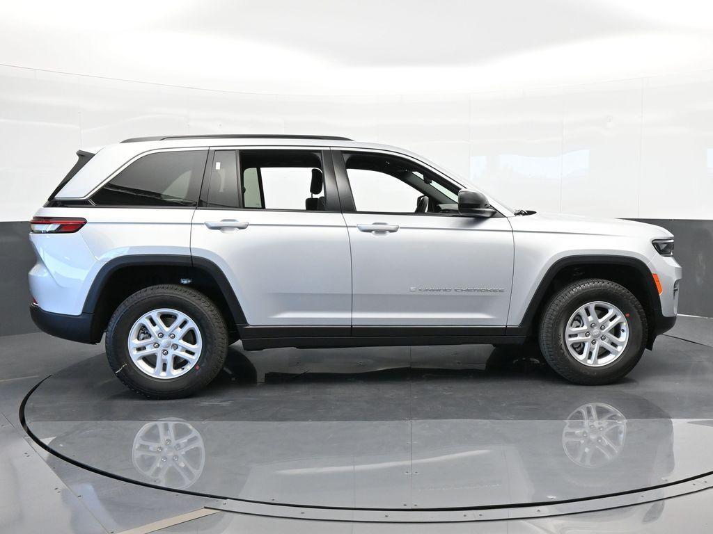 used 2024 Jeep Grand Cherokee car, priced at $39,999