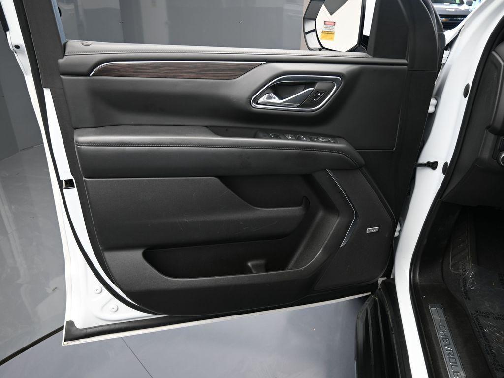 used 2023 Chevrolet Suburban car, priced at $44,850
