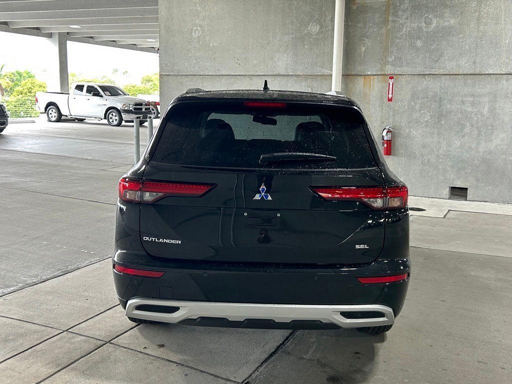 new 2024 Mitsubishi Outlander car, priced at $36,482