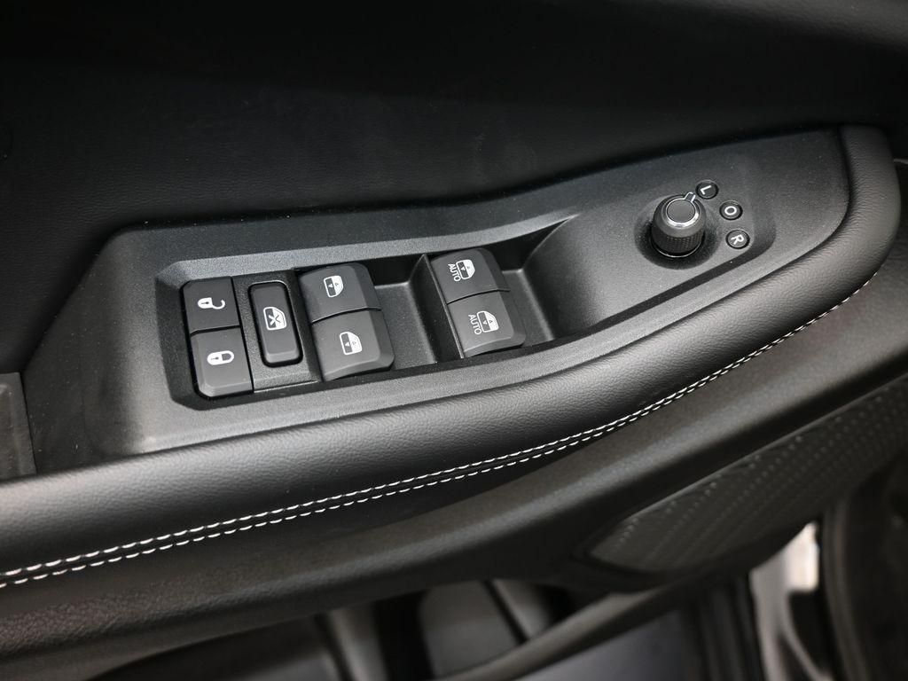 new 2025 Jeep Grand Cherokee car