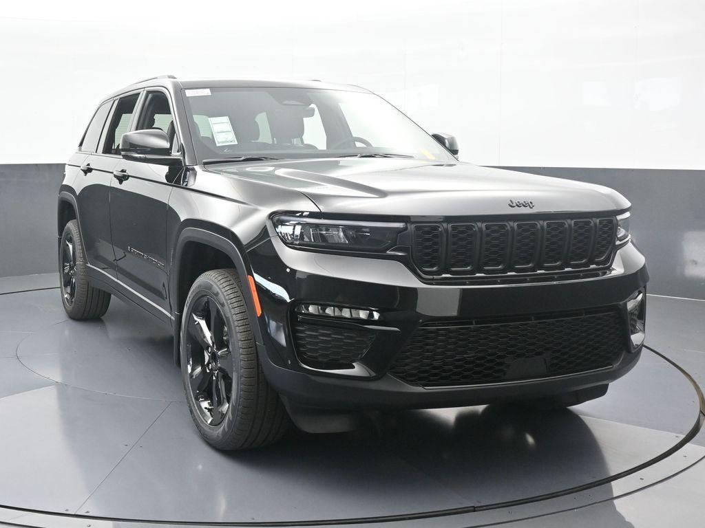 new 2025 Jeep Grand Cherokee car