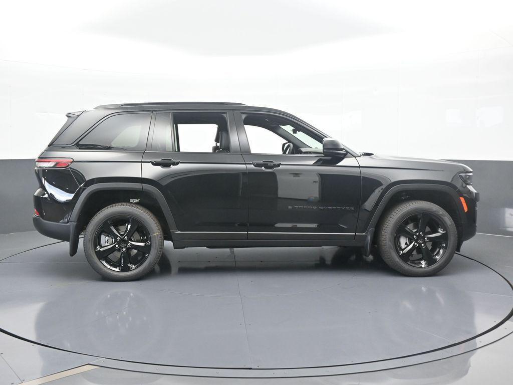 new 2025 Jeep Grand Cherokee car