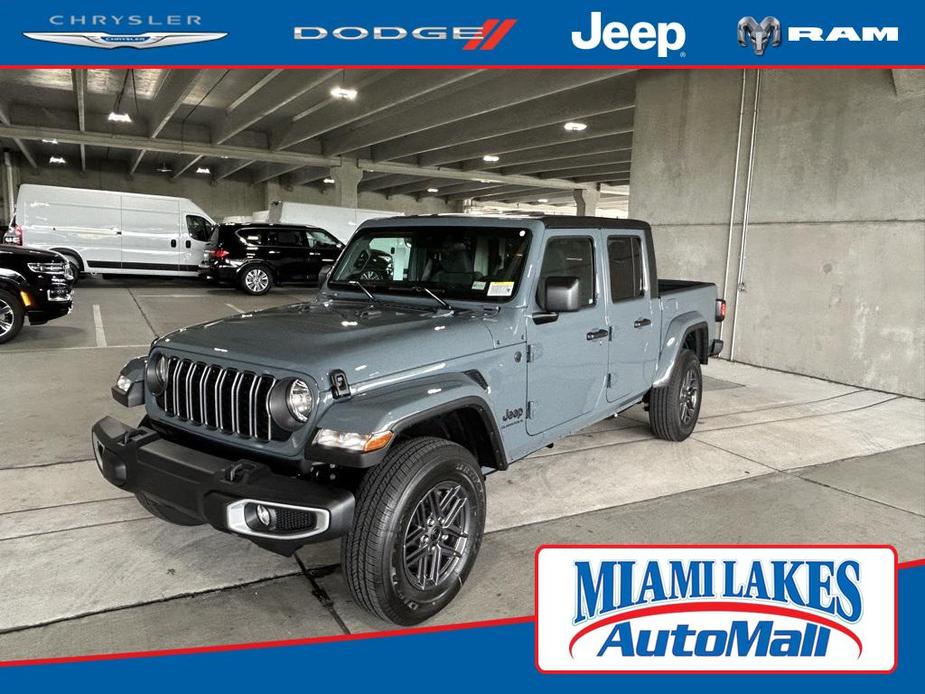 new 2024 Jeep Gladiator car, priced at $39,255