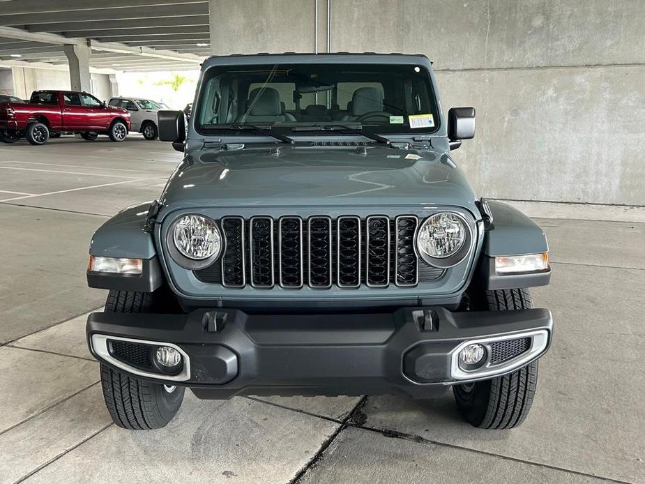 new 2024 Jeep Gladiator car, priced at $39,255