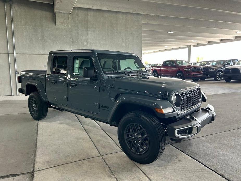 new 2024 Jeep Gladiator car, priced at $39,255