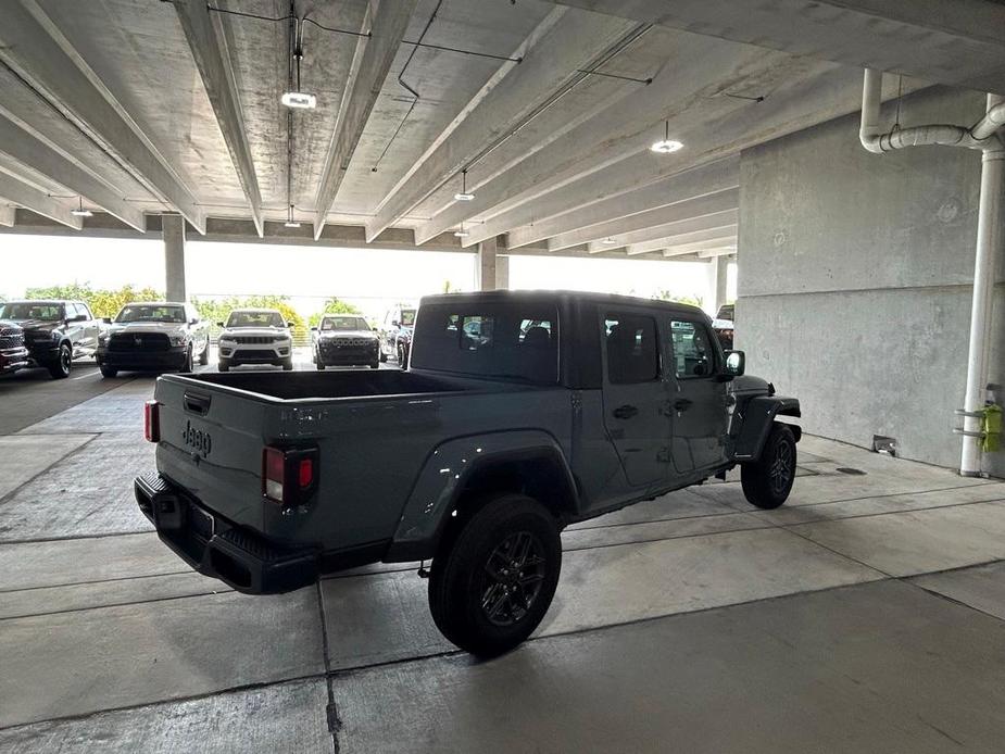 new 2024 Jeep Gladiator car, priced at $39,255