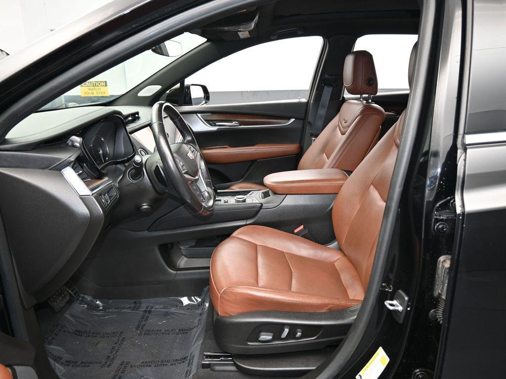 used 2020 Cadillac XT5 car, priced at $23,250