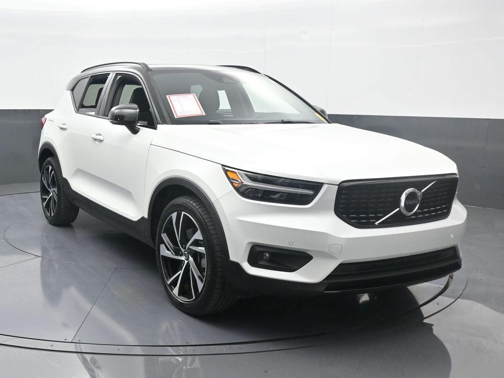 used 2022 Volvo XC40 car, priced at $27,409