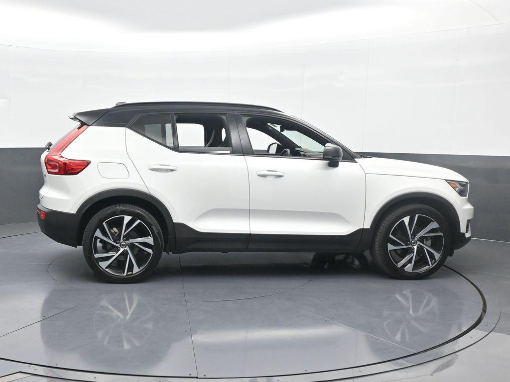 used 2022 Volvo XC40 car, priced at $27,409