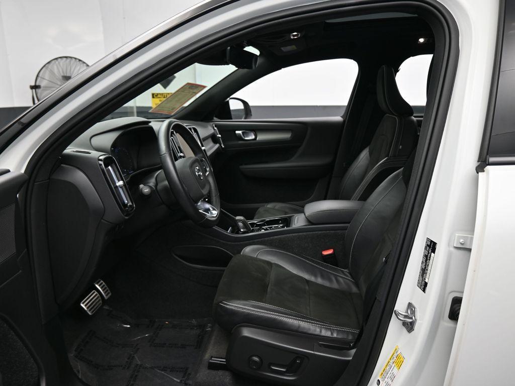 used 2022 Volvo XC40 car, priced at $27,409