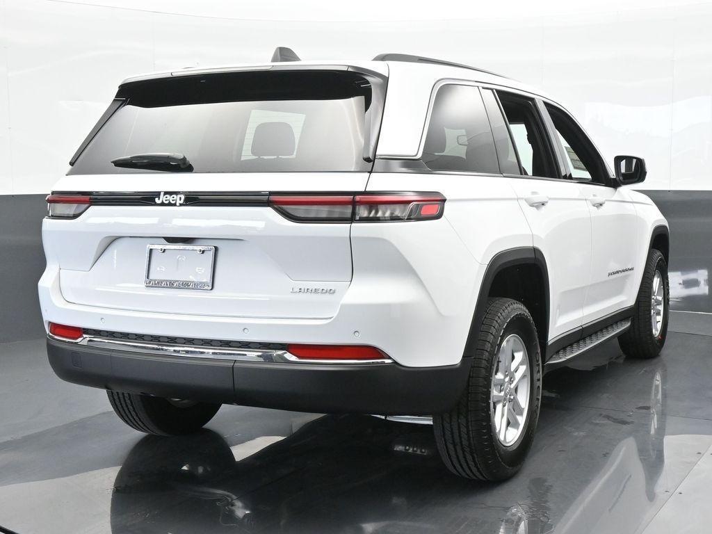 new 2024 Jeep Grand Cherokee car, priced at $40,001