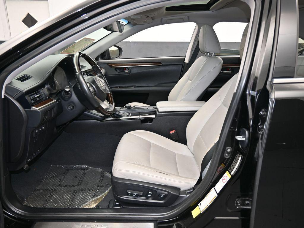 used 2018 Lexus ES 350 car, priced at $20,995