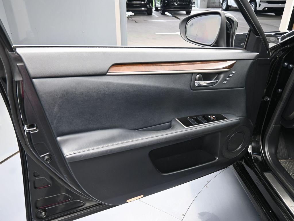 used 2018 Lexus ES 350 car, priced at $20,995