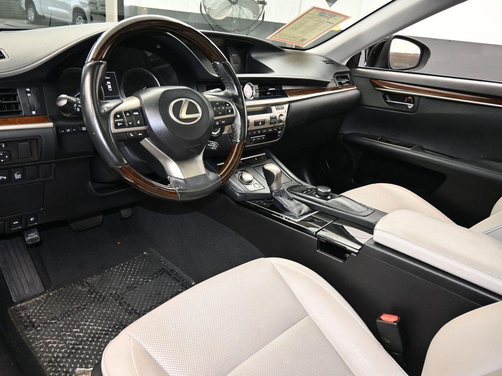 used 2018 Lexus ES 350 car, priced at $20,995