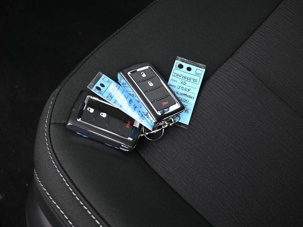 new 2025 Jeep Grand Cherokee car