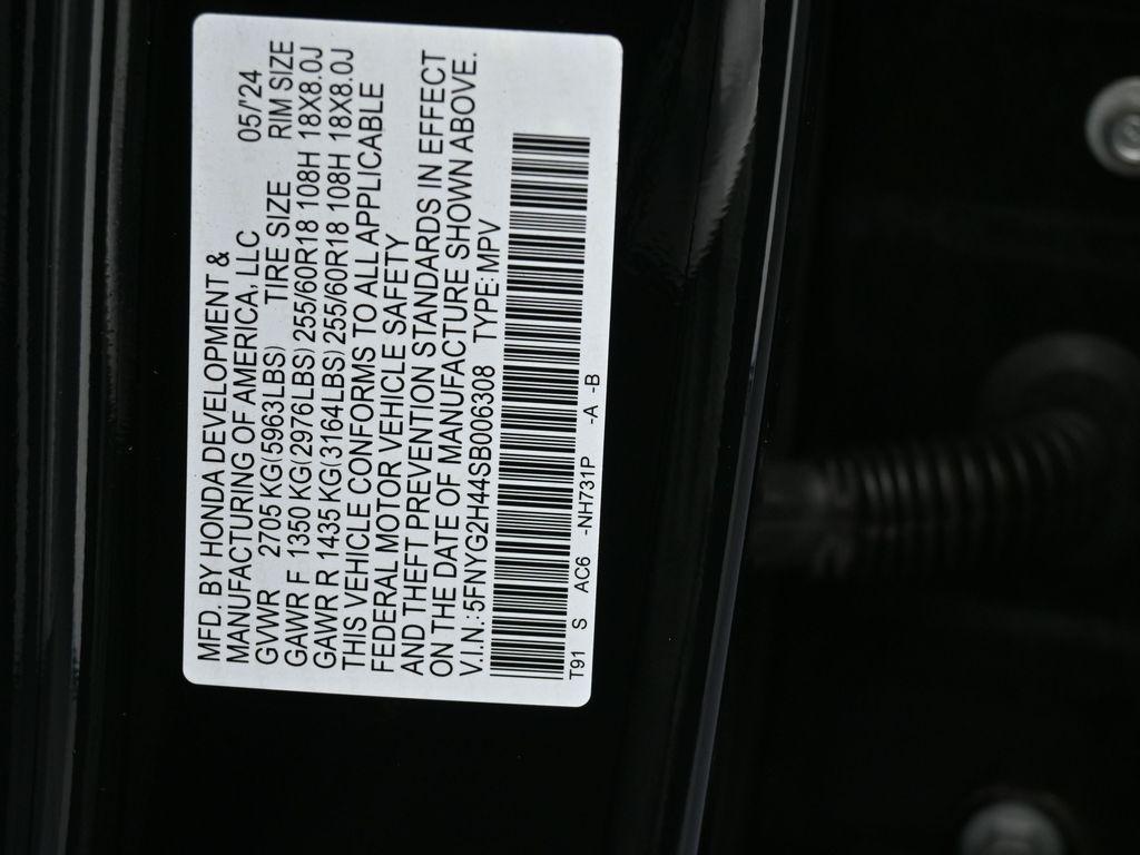 used 2025 Honda Pilot car, priced at $36,144