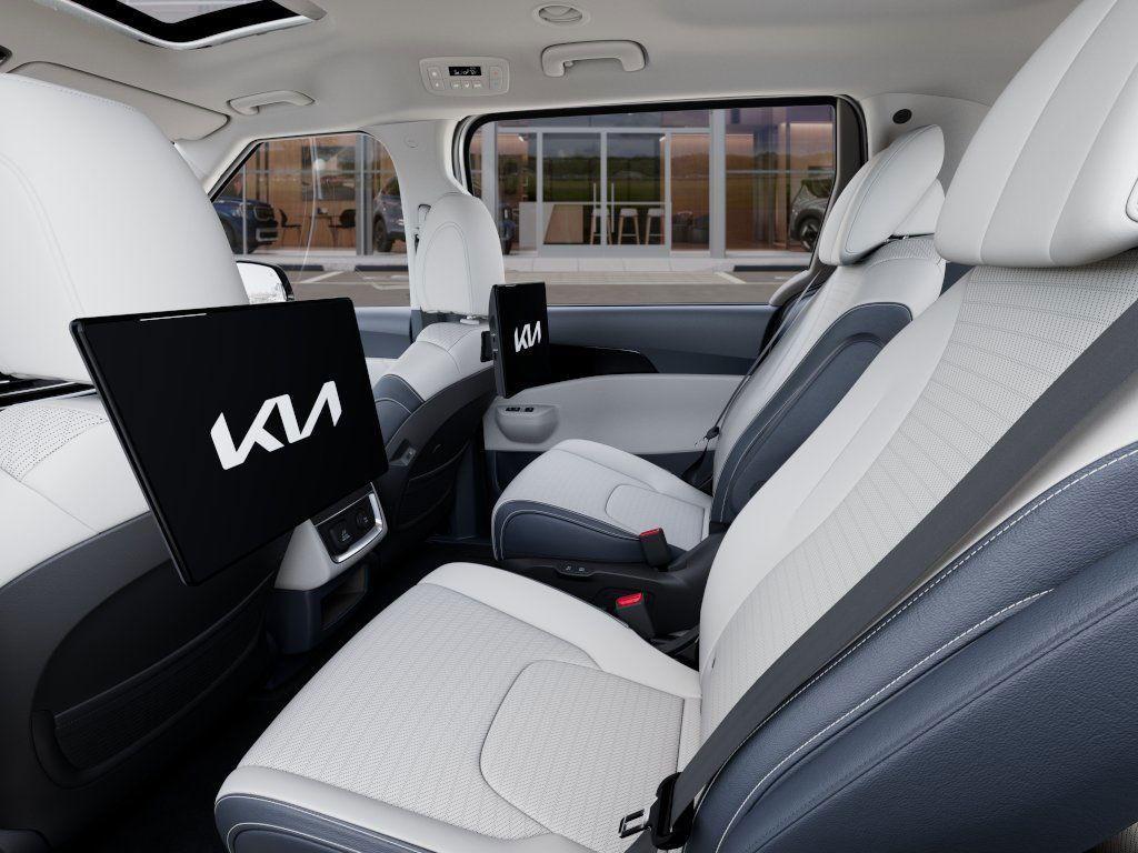 new 2025 Kia Carnival Hybrid car, priced at $51,532